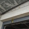 撃退ドットマン　ハトの糞害　倉庫の入り口　東京都港区　２０１７年3月